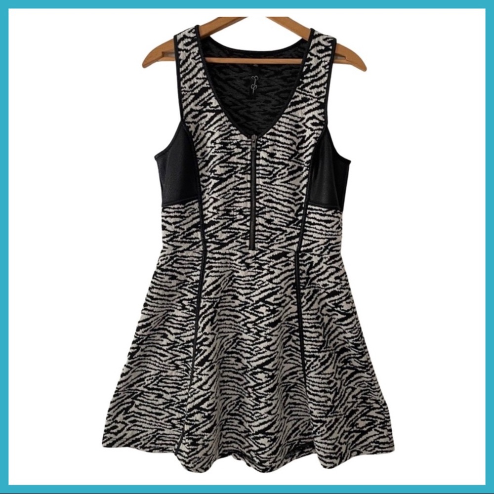 Jessica Simpson Fit and Flare Zebra Party Dress - Picture 3 of 11